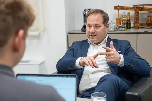 Der Döblinger Bezirksvorsteher Daniel Resch (ÖVP). | Foto: Valentina Marinelic/MeinBezirk