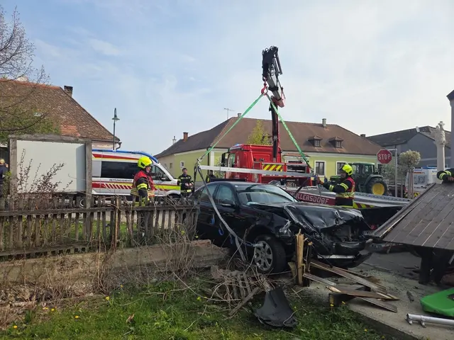 Zwei Pkw kollidierten im Ortsgebiet von Oberstinkenbrunn im Kreuzungsbereich. | Foto: FF Wullersdorf
