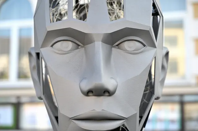 Ein Kopf der anderen Art in Amstetten