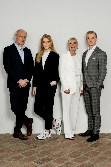 Die nächste Generation übernimmt den Familienbetrieb Weiß in Munderfing. | Foto: Restaurant Hotel Weiß GmbH