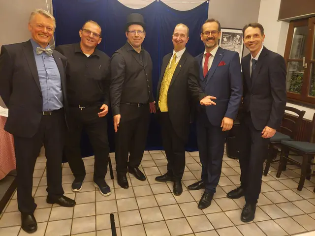 V.l.n.r.: Eric Monet, Stefano, Egon, Gregory Diamond, Harald Hoffmann-Tombor, Rüdiger Maierhofer | Foto: Magischer Ring Niederösterreich