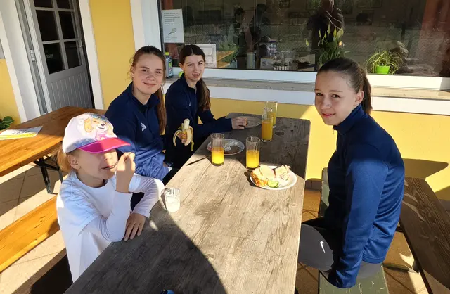 Nach dem Lauf gab es ein großartiges Frühstück. | Foto: Christian Nowotny