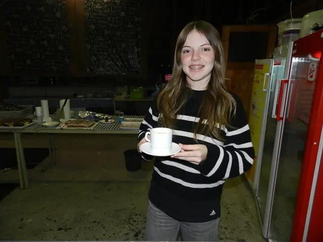 HANNA HIERSTAND GAB ES KAFFE UND kUCHEN | Foto: Heribert Punz