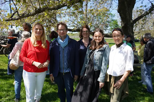SPÖ-Landesrätin Daniela Winkler, Zeno Stanek, Astrid Lefenda, Astrid Lafenda, Lina Karner, Sabine König-Hagara beim Welterbetag im Freilichtmuseum Wander Bertoni | Foto: Andrea Glatzer