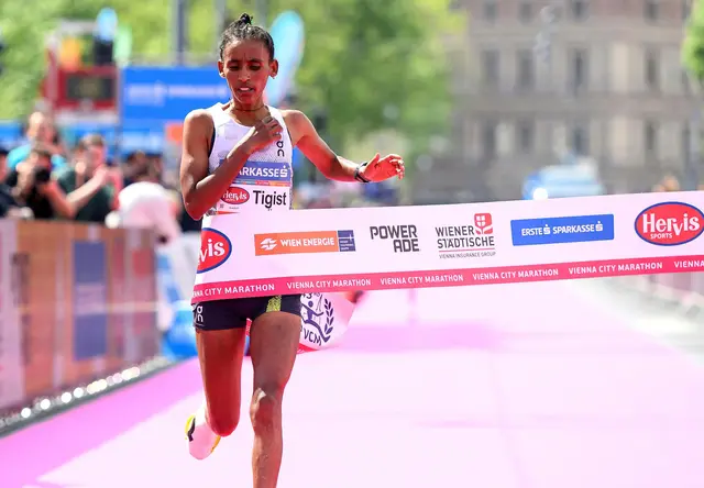 Siegerin Tigist Gezahagn stellt einen neuen Streckenrekord auf. | Foto: MAX SLOVENCIK