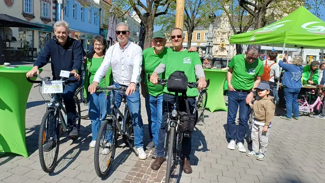 Hermann Hauer, Günther Kautz und Martin Fasan auf den Rädern. | Foto: soko.at