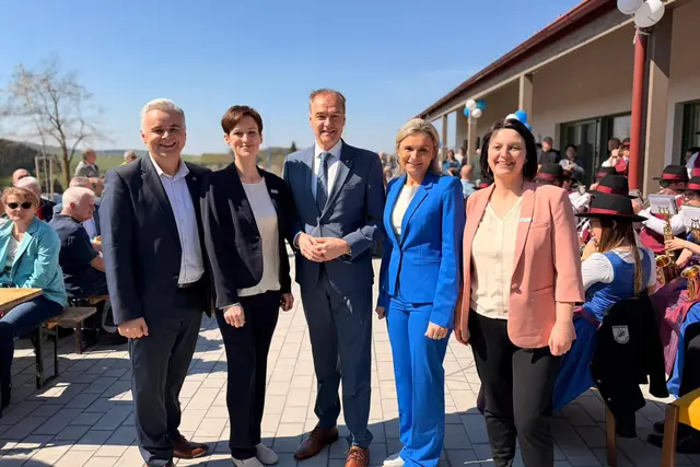 Neuer Pflegestützpunkt in Unterkohlstätten feierlich eröffnet