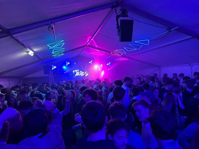 Das Discozelt war an beiden Abenden ein beliebter Treffpunkt. | Foto: Jana Zuser