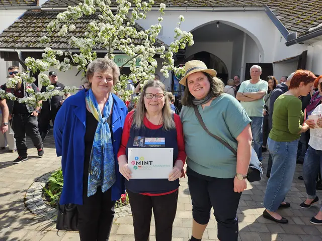 Monika Reiter, Maria Schmid und Cornelia Geiger | Foto: Simon Glösl