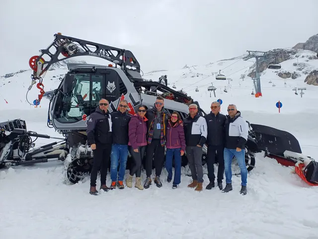 Markus Walser (Vorstand SSAG Ischgl), Michael Zangerl (TVB Paznaun-Ischgl),Miriam Walser (Aufsichtsratsvorsitzende TVB Paznaun-Ischgl), Anna Kurz (Obm.Stv. TVB Paznaun-Ischgl), Jürgen Kurz (Aufsichtsrat SSAG Ischgl), Alexander v.d.Thannen (Obmann TVB Paznaun-Ischgl), Günther Zangerl (Vorstand SSAG Ischgl) | Foto: Monika Hammerl