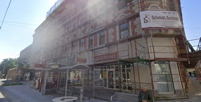 Das Gebäude in der Thaliastraße 103 soll zu einer Beherbergungsstätte umgewidmet werden. Das Ziel: Das strenge Bewilligungsverfahren für Kurzzeitvermietung zu umgehen. | Foto: Google Maps/Screenshot