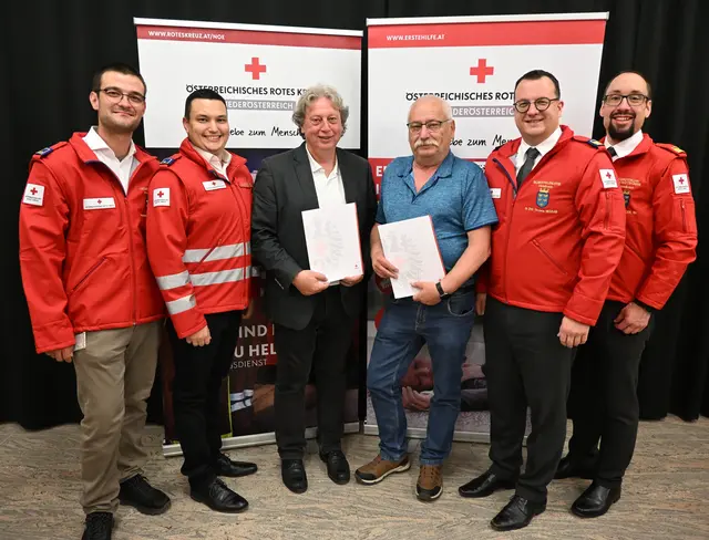 Benjamin Lederbauer, Christoph Adler, Helmut Scheer, Franz Schrenk, Thomas Nestler, Michael Edlinger | Foto: Rotes Kreuz Mistelbach