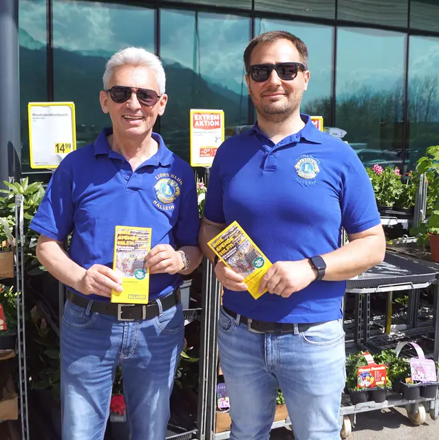 Dietmar Haslauer und Christoph Peer baten um Spenden. | Foto: Josef Wind