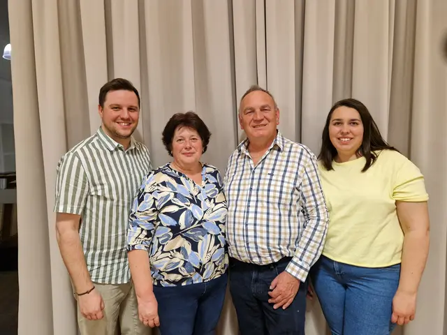 Lukas Schuster, Edith Schuster, Manfred Schuster, Lisa Mühlbauer | Foto: Hogl