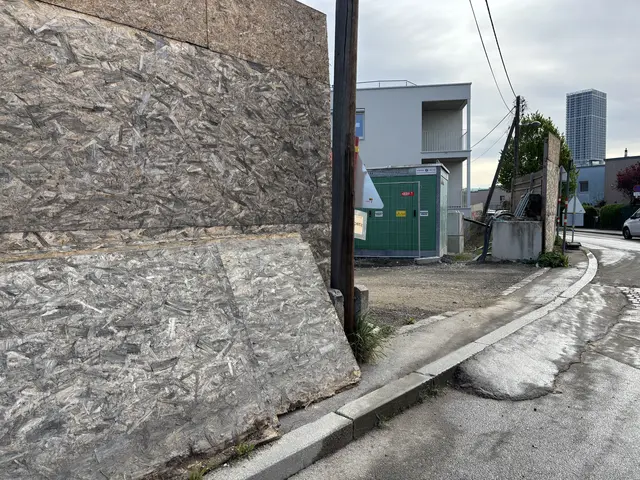 Der neue Eingang wurde im Februar eröffnet.  | Foto: Michael Marbacher/MeinBezirk