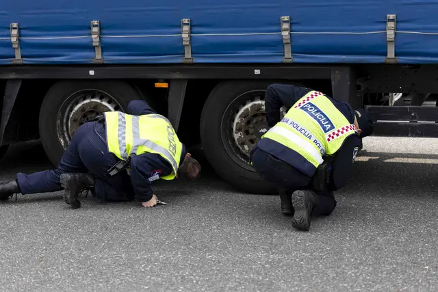 Internationale Aktion fand schwere Mängel bei Bussen auf A4