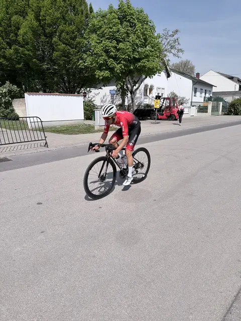 Rene Pammer nahm am Radrennen um den Neusiedlersee teil. Er wurde Sechster.  | Foto: next 125 Hackl Lebensräume