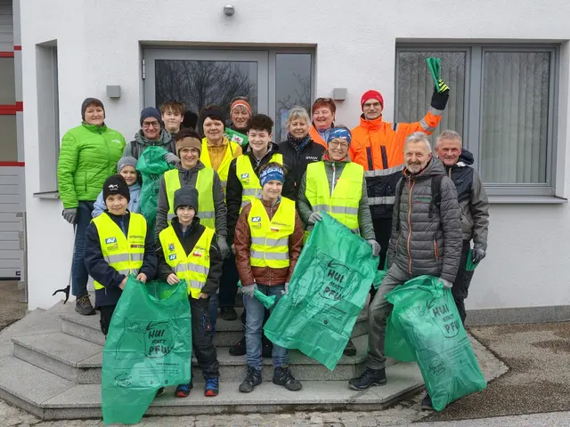Zahlreiche Rieder beteiligten sich an der Aktion. | Foto: Tempelmayr