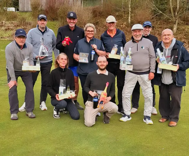 Präsident Schraml siegt beim ersten Golf-Saisonturnier