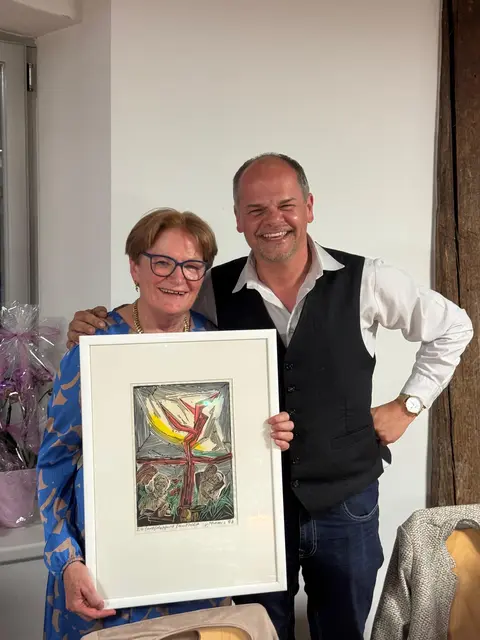 Die scheidende Obfrau Doris Stippler mit Dekan Peter Scheiring. | Foto: Vinzenzgemeinschaft Telfs