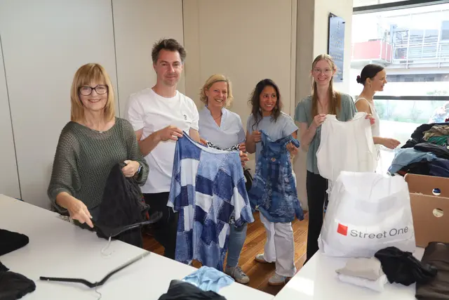 Kleidertauschfest rettet Tonnen an Kleidung vor dem Müll in Feldbach