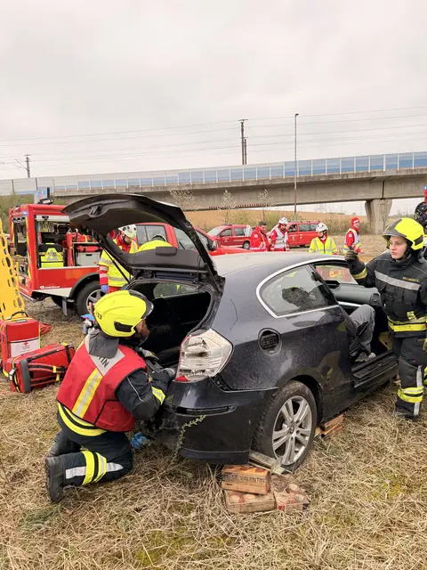 Foto: Bfkdo Amstetten/FF St. Valentin