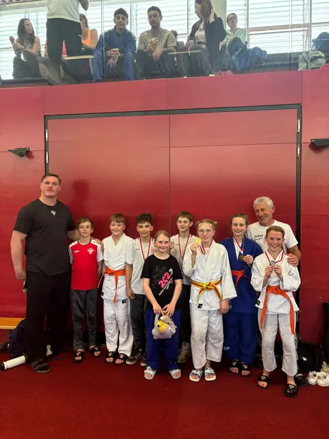 Die Freude über die zahlreichen Erfolge war wieder riesengroß. | Foto: Sanjindo