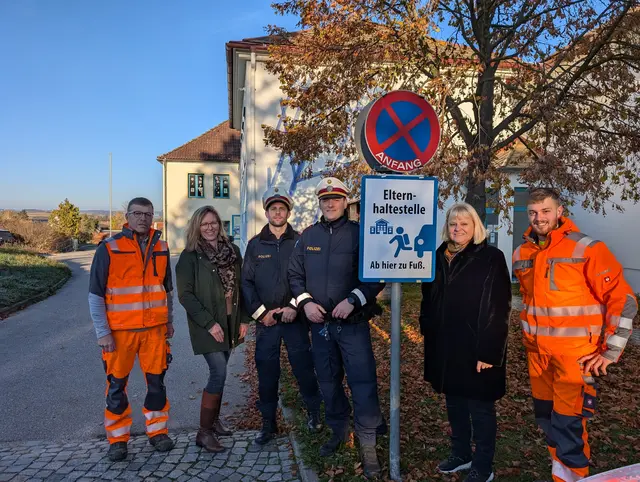 Auch in Sankt Bernhard gibt es schon eine Elternhaltestelle. | Foto: Gemeinde