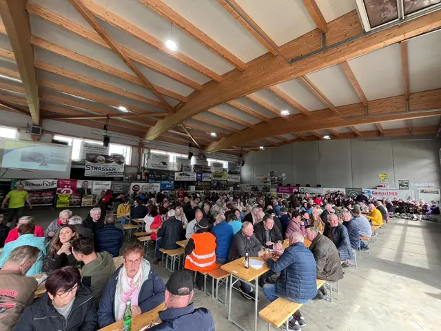 Viele Besucher ließen sich die Mostkost in St. Aegidi nicht entgehen. | Foto: Landjugend St. Aegidi