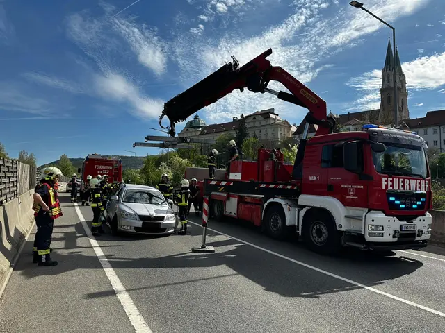 Das Finale des einsatzreichen Tages bildete eine Fahrzeugbergung auf der B14. | Foto: FF Klosterneuburg