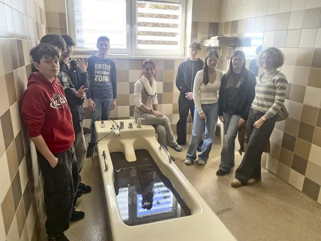 Stainzer Schüler entdecken Moor, Medizin und Zukunftschancen