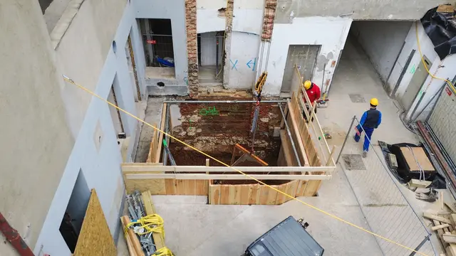 So werden in Biedermeierhaus alte Materialien neu verbaut