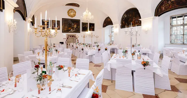Bei einer Hochzeit im Schloss Weinberg in Kefermarkt profitiert das Brautpaar unter anderem von voll ausgestatteten Prunkräumen. | Foto: Reinhold Strasser