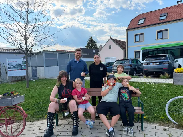 Zum Abschluss des Treffens lud Bürgermeister Christoph Wolf alle Teilnehmerinnen und Teilnehmer auf ein Eis ein.  | Foto: Marktgemeinde Hornstein