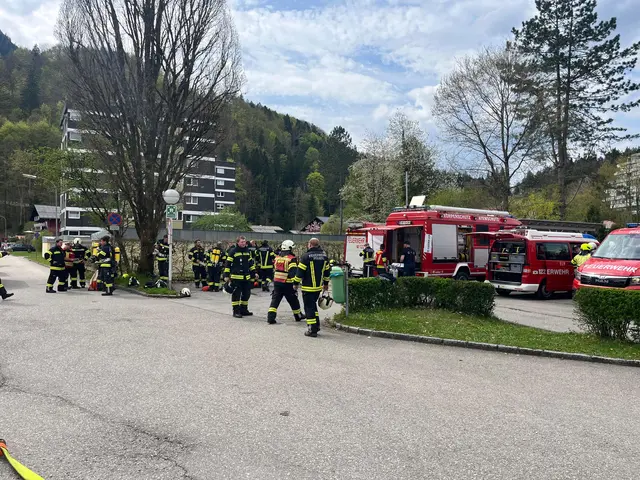 Große Atemschutzübung in Bad Ischl: Insgesamt waren zwölf Trupps beteiligt. | Foto: www.ff-badischl.at