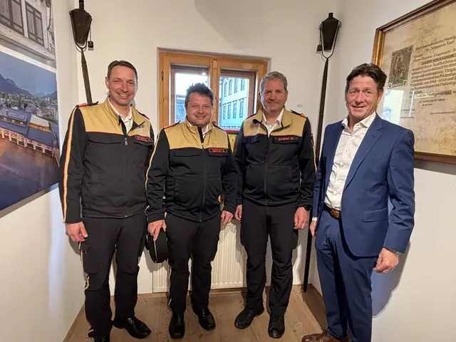 Andreas Schroll, Bernhard Geisler, Michael Schenk, Stefan Seiwald bei der Vernissage. | Foto: Klaus Kogler