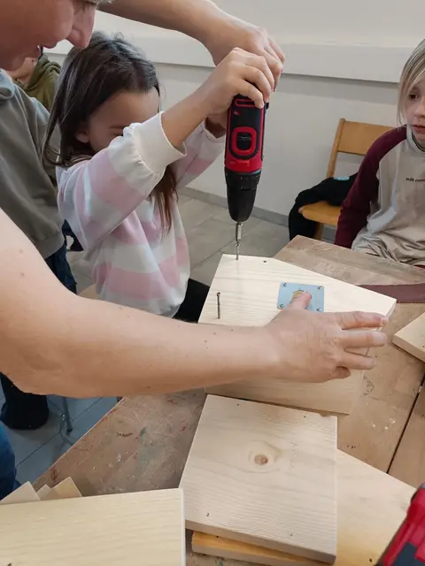 Die Schülerinnen und Schüler zeigten dabei großes Geschick. | Foto: Michaela Freisinger