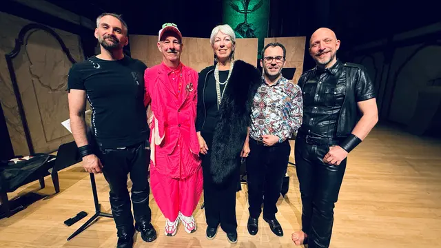 Das Art House 17-Ensemble trat gemeinsam mit dem Musiklehrer und Akkordeonisten Ivan Trenev auf.  | Foto: Art House 17