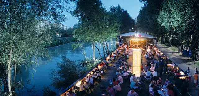 Von 4. Mai bis Anfang September sind die Summerstage-Terrasse genauso wie die Restaurants und Kunstausstellungen täglich von 17 bis 1 Uhr geöffnet. | Foto: summerstage.at