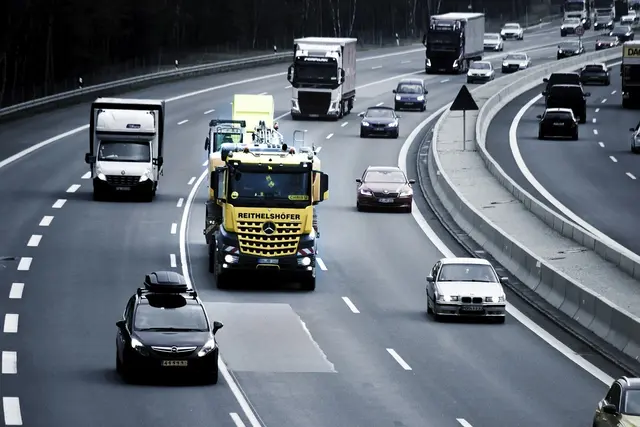 Die wenigsten Menschen sind für eine Tempo 100-Pflicht auf Autobahnen. | Foto: symbolfoto: pixabay