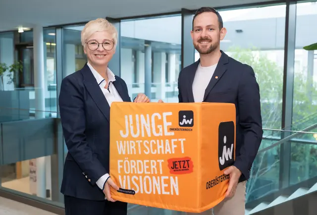 WKOÖ-Präsidentin Doris Hummer und Junge Wirtschaft-Landesvorsitzender Florian Baumgartner. | Foto: Röbl
