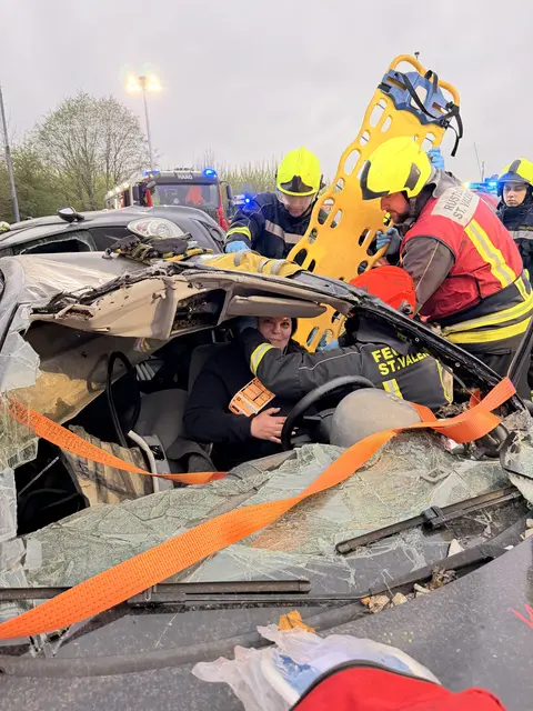 Foto: Bfkdo Amstetten/FF St. Valentin