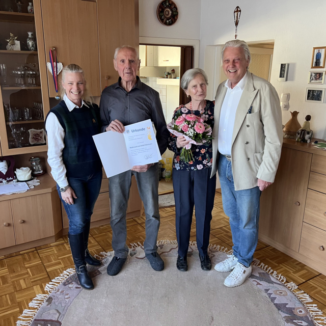 Isabella Gradl, Jubelpaar Adolf und Waltraud Hörmann, BGM Alfred Babinsky | Foto: Stadtgemeinde Hollabrunn