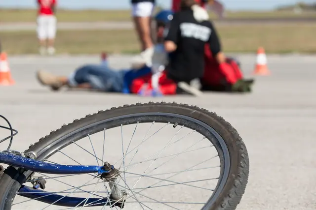 Der 56-Jährige stürzte mit über zwei Promille und verletzt sich dabei schwer. (Symbolbild) | Foto: PantherMedia / Mihajlo Maricic
