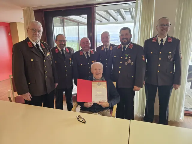 Peter Eiböck, Herbert Lametschwandtner, Horst Feichtenschlager, Alfred Huemer, Anton Durchner, Gerald Brunschütz und Manfred Manglberger. | Foto: FF Vöcklamarkt