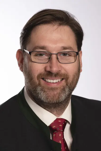 Bezirksbauernkammer-Chef Franz Rafetzeder aus Wechling: ""Wir Bauern sind auf Diesel-Kraftstoff angewiesen, um die Äcker bestellen zu können." | Foto: NÖ Bauernbund