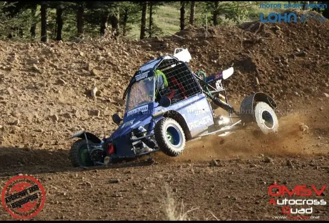 Ben Lessiak in Action – er ist mit Leidenschaft Autocross-Fahrer.  | Foto: ÖMSV