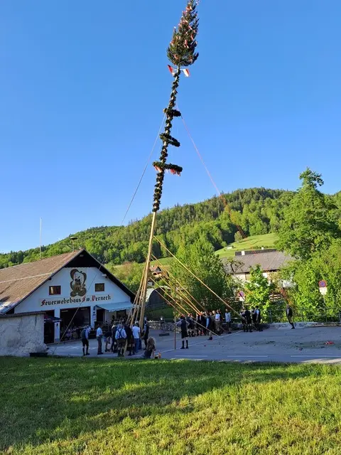 Vorfreude auf das Maibaumaufstellen im Ischler Ortsteil Perneck | Foto: FW Perneck