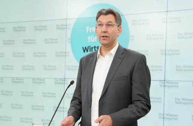 "Wenn man sich die Entwicklung der letzten Jahre ehrlich anschaut, dann muss man feststellen: Wien verliert unter SPÖ und Neos an Wohlstand, an Aufstiegschancen und an Zukunftsperspektiven“, betont Figl.  | Foto: Sade Jerabek/MeinBezirk