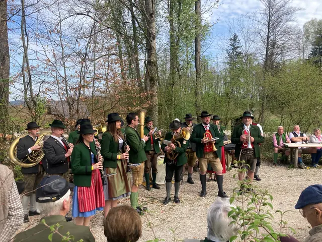 Die „Emaus-Jünger“ spielen auf | Foto: Bernd Huber